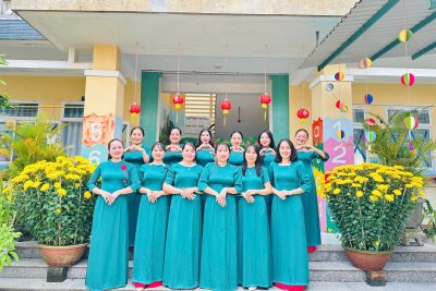 📣 Trường Mầm non Bình Khương hưởng ứng Tuần lễ Áo dài 2026 🎊🎊 Trong không khí cả nước sôi nổi hưởng ứng “Tuần lễ Áo dài” từ ngày 1 đến 8 tháng 3 năm 2026 do Trung ương Hội Liên hiệp Phụ nữ Việt Nam phát động 🌹🌹🌹 Nhằm tôn vinh vẻ đẹp truyền thống của trang phục dân tộc và ý nghĩa văn hóa Việt Nam. 🏫🏫 Ban giám hiệu và toàn thể giáo viên, nhân viên Trường Mầm non Bình Khương đã tích cực tham gia các hoạt động hưởng ứng 🌷🌷